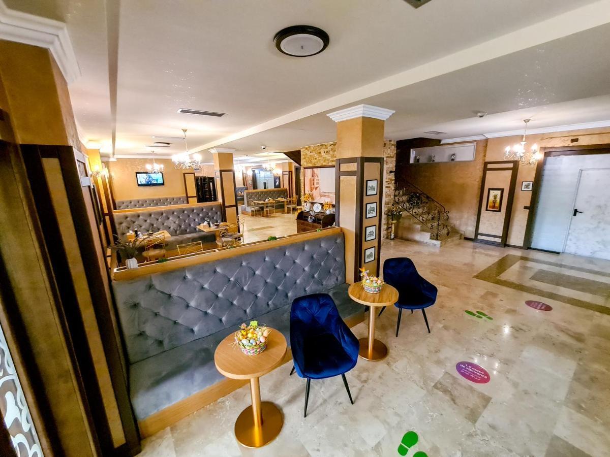 Hotel Yarus Plus Ploiesti Ngoại thất bức ảnh