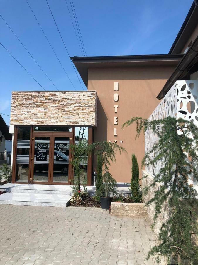 Hotel Yarus Plus Ploiesti Ngoại thất bức ảnh