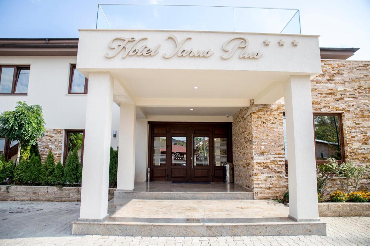 Hotel Yarus Plus Ploiesti Ngoại thất bức ảnh