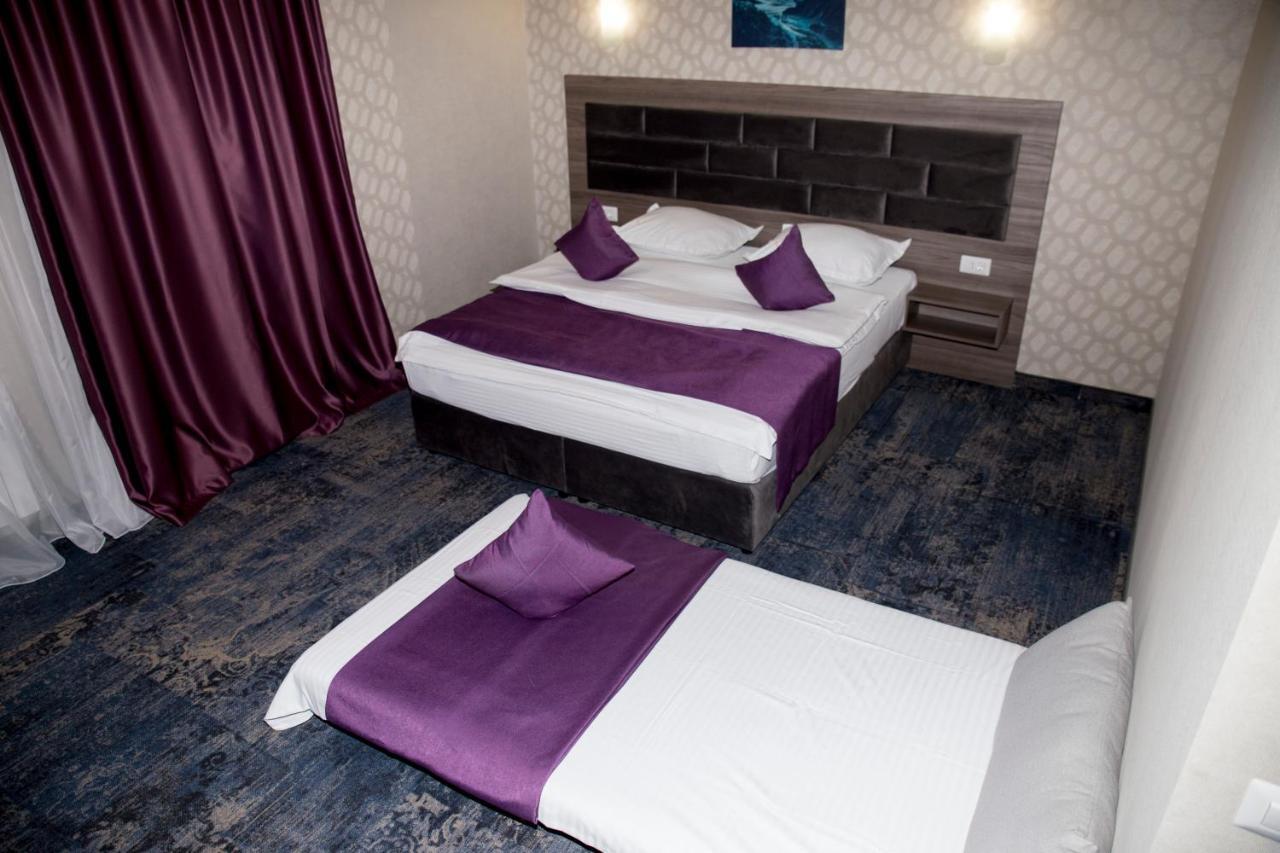 Hotel Yarus Plus Ploiesti Ngoại thất bức ảnh